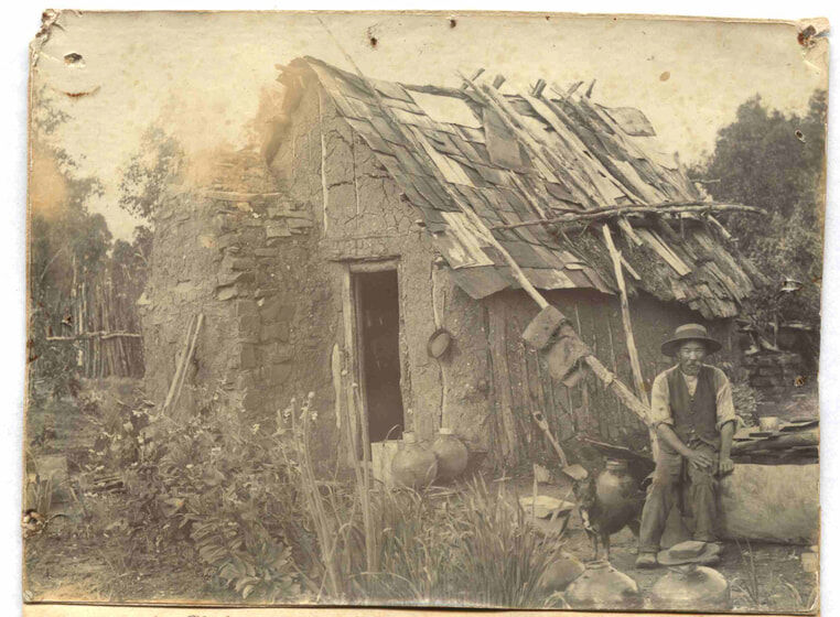 Chinese market gardener, W H Ferguson - photographer_c1890-1910, courtesy Dunolly Museum